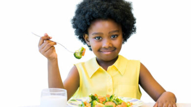 How to encourage healthy eating habits in your child