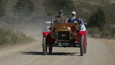 leading-image_1800x1800-569611