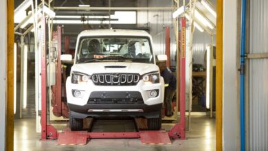 Mahindra_9 - A Mahindra Pik Up in the final inspection bay before being delivered to a South African dealer_1800x1800