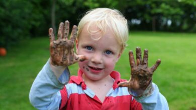 Messy play ideas to spark your child’s creative development