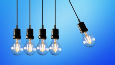 pexels-rodolfo-clix-1036936