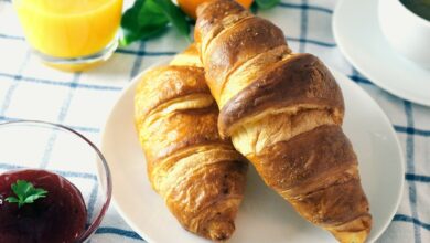 rialienfurstenberg-20-03-2021-food-croissant-photo