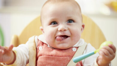 Signs your baby may be hungry