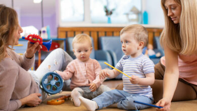 Six activities you and your toddler can do indoors