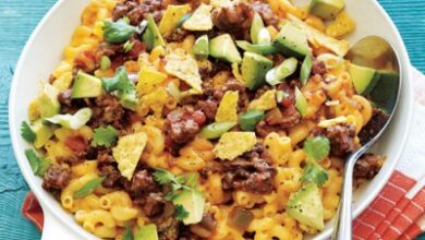 skillet-mexican-mac-and-cheese-0814_400x400_76