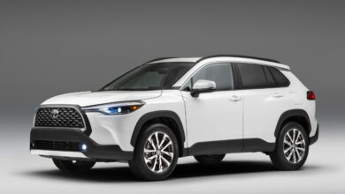 Toyota_Corolla_Cross_001