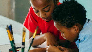 Your child will love making with styrofoam tree frog!