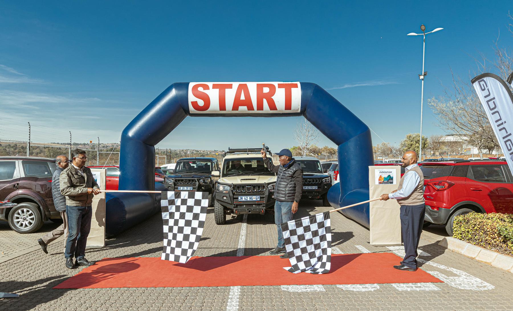And they are off. Rajesh Gupta - CEO - and his team sends the Mahindra Karoo Expedition on their way_1800x1800
