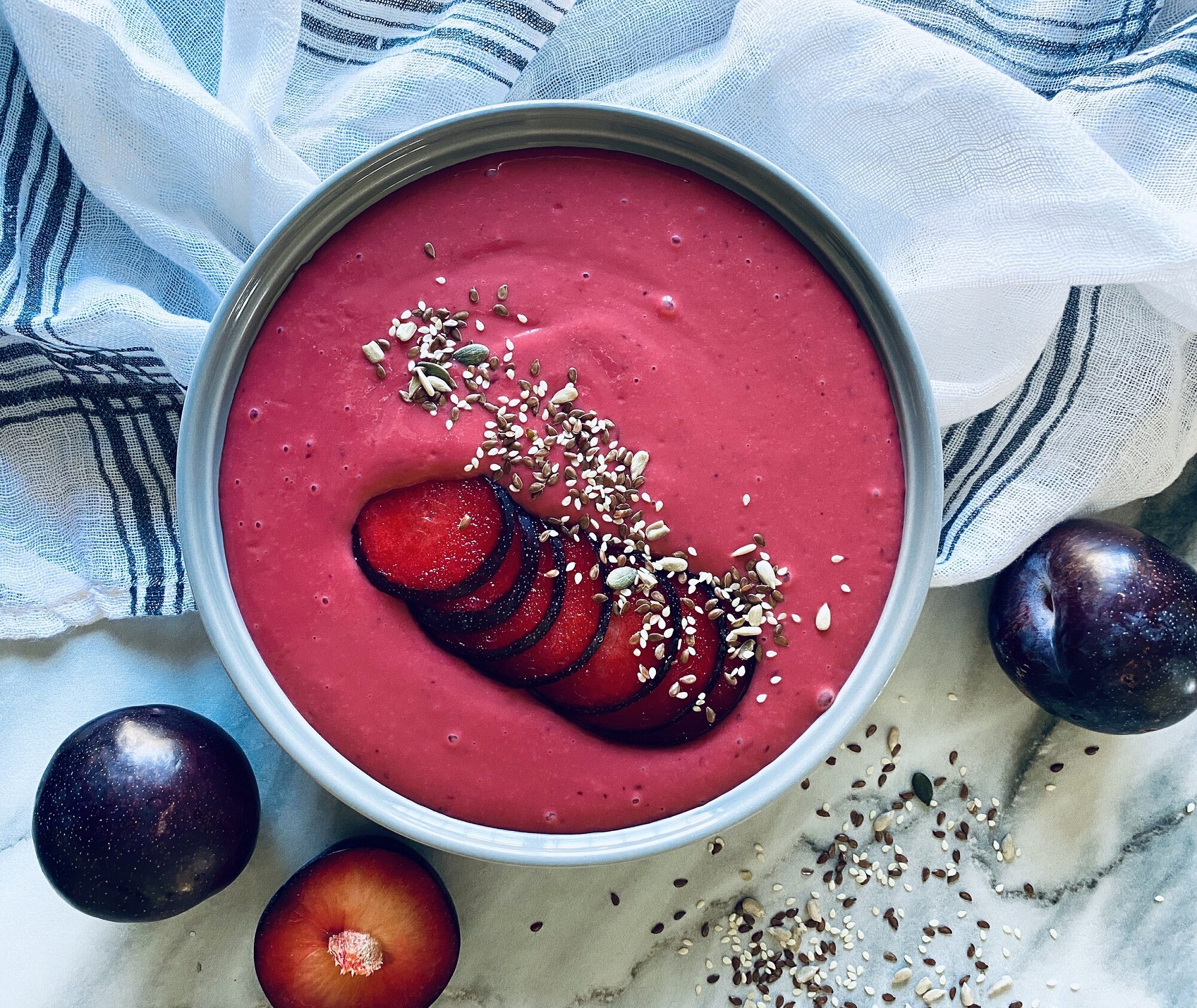 17 Oct Zola Plum Smoothie Bowl