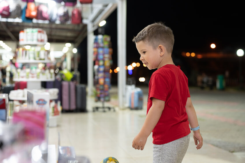 20 Tips for keeping children safe during the holidays