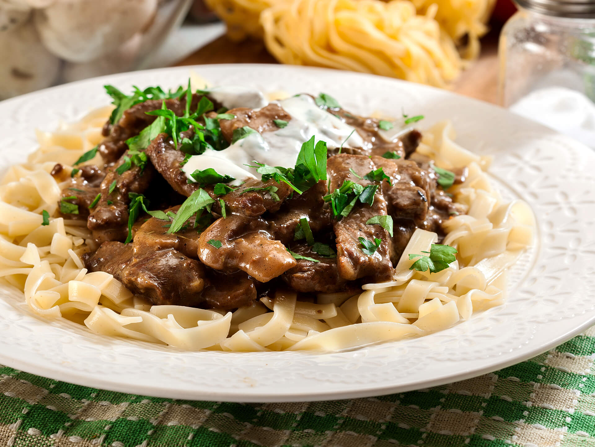 29 SEPTEMBER - WFD - Beef stroganoff on ribbon noodles