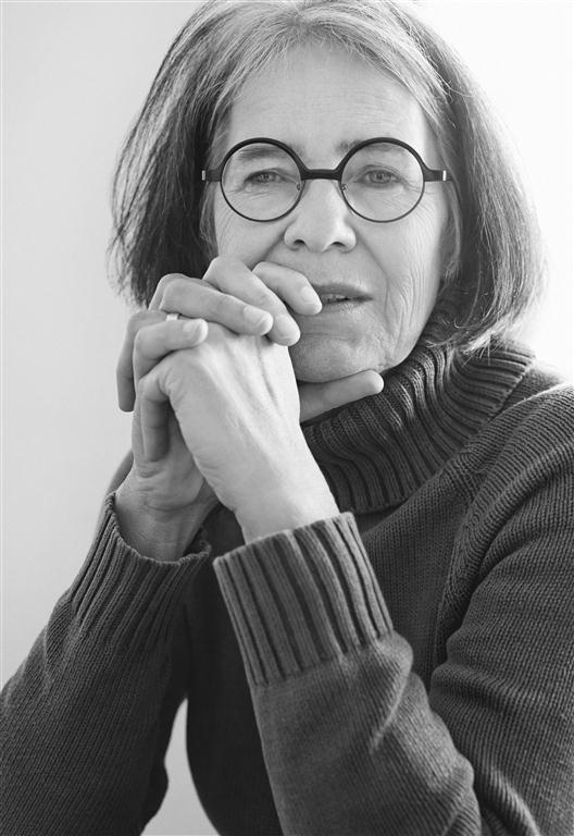 Antjie Krog 2 (Medium)