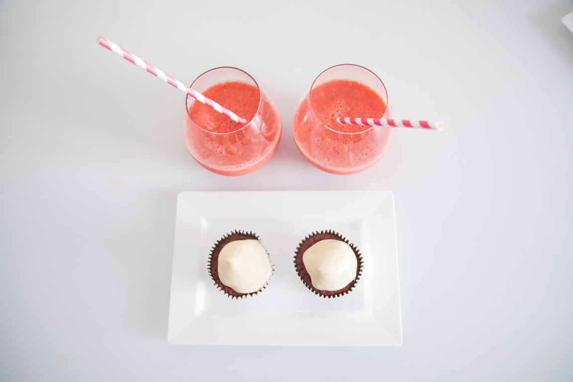 EATING & DRINKING (Medium)