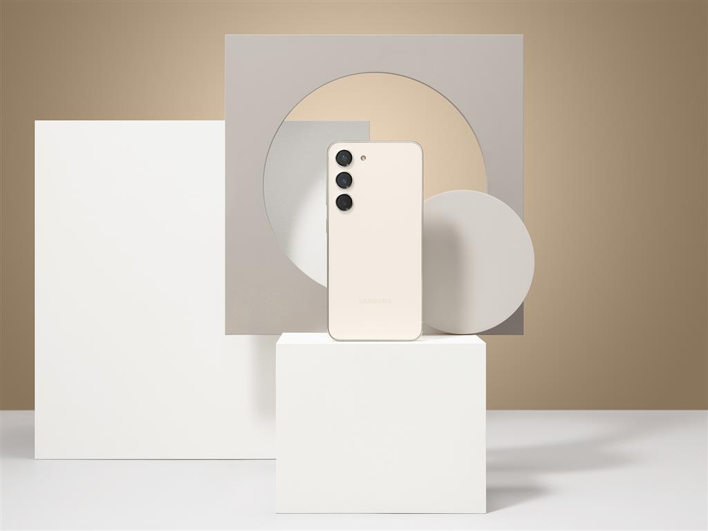 Galaxy_S23_Product_Image_Cream_01 (Medium)