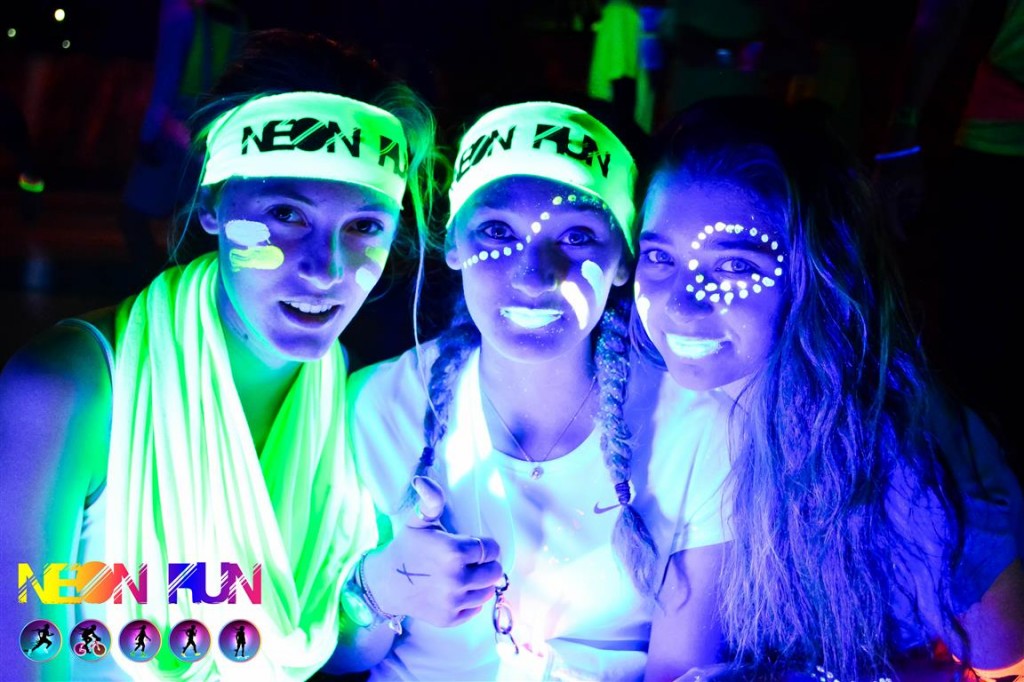 neon2-Medium-1024x682