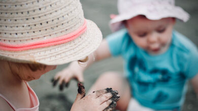 How to help your child make a mud kitchen