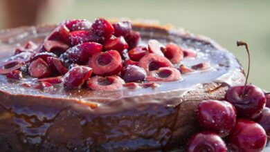 Amasi cheesecake with cherries