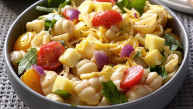 Meat-free Monday: Pasta caprese salad