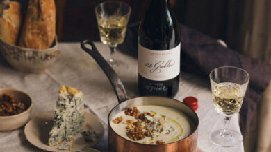 Indulge in creamy leek and cauliflower soup