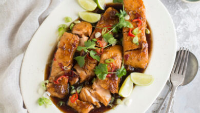 Sweet and sour Vietnamese caramelised salmon (Ca hoi kho)