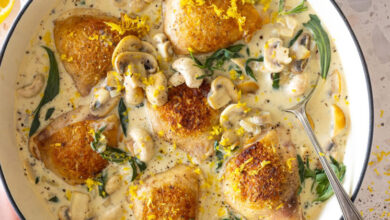 Lemony baked chicken in mushroom sauce