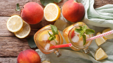 Savour summer with the Peach Cocktail with ice and cinnamon