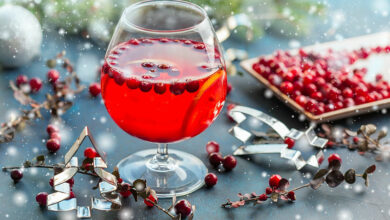 Sparkling pomegranate champagne cocktail