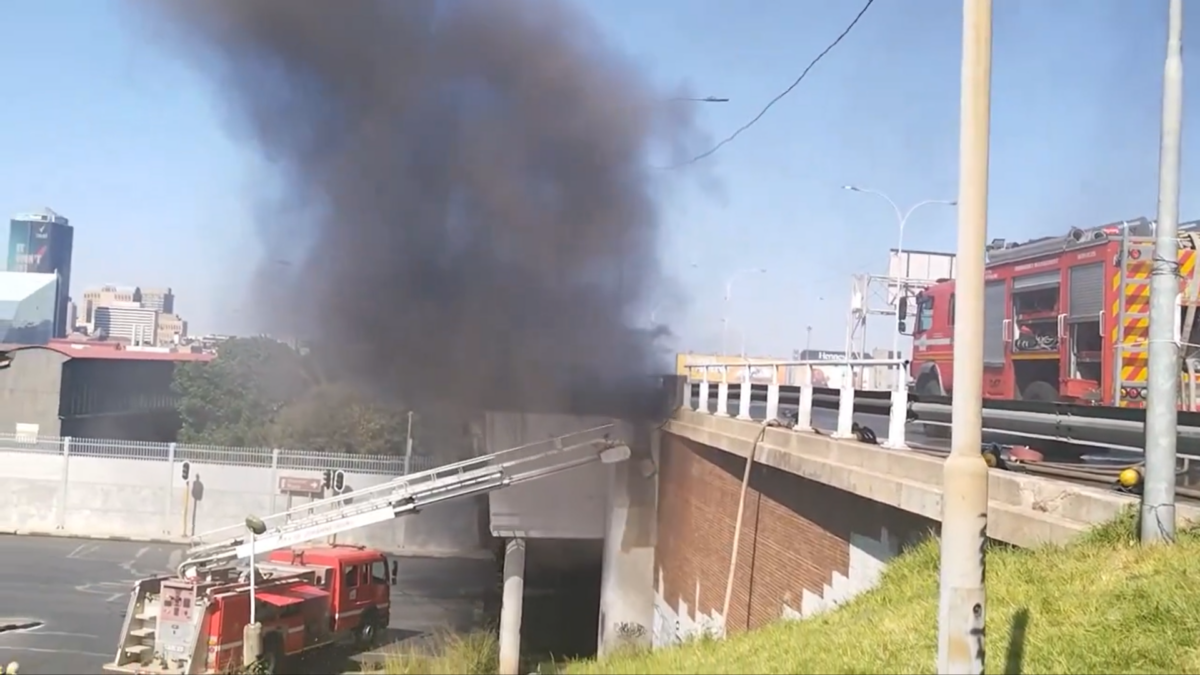 Watch Underground cables catch fire in Johannesburg LNN Network News