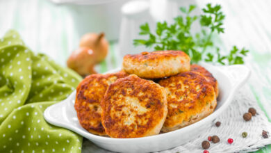 Easy-peazy golden fishcakes: Perfect for any occasion