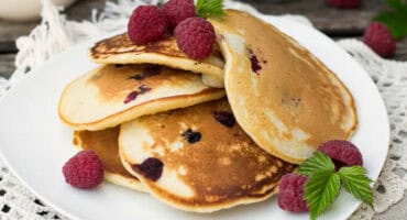 Gluten-free lemon green tea and blueberry crumpets