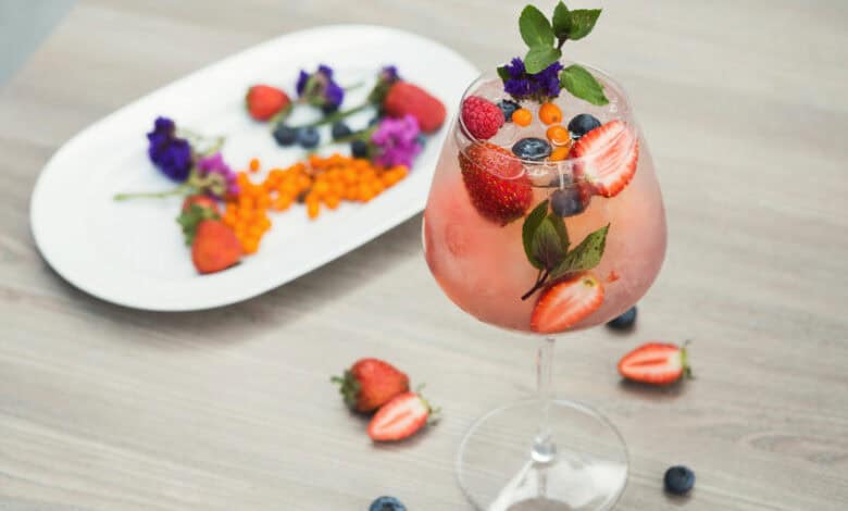 Cheers to summer with the perfect pink Rosé Spritzer