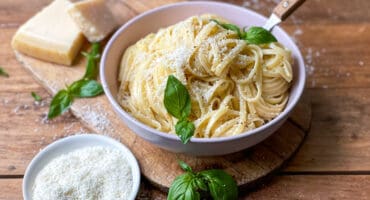 Zest up your Monday with this creamy lemon pasta