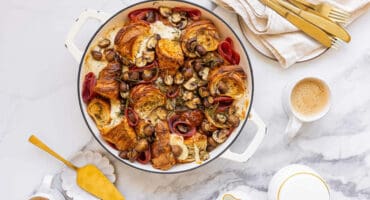 Gammon, mushroom and cheesy béchamel croissant bake