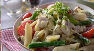 Penne with chicken and fresh green bean salad