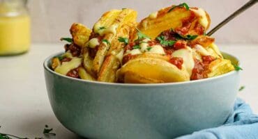 Crispers chilli cheese-loaded fries