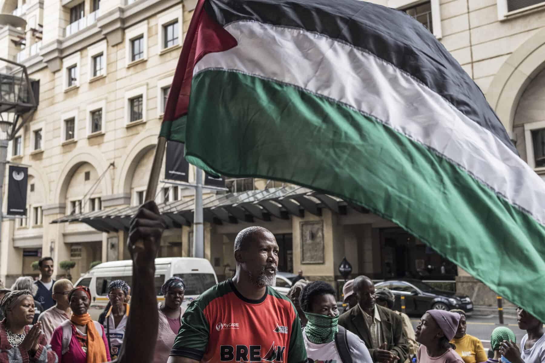 In case you missed it: Mandla Mandela to be released | King Misuzulu’s crown victory | Charlotte Maxeke Hospital on fire | Network News