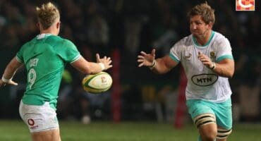 Kwagga Smith on the attack during the 2024 Castle Lager Incoming Series against Ireland.