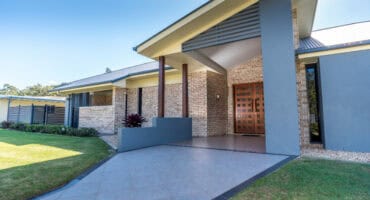 No reason to delay rate cut, economy and property need it