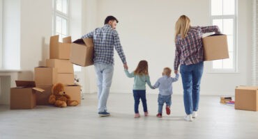 Rate cut raises holiday season cheer for SA’s property market 20 November 2025 The decision this week by the Monetary Policy Committee of the South African Reserve Bank to cut interest rates by a further 0,25% and bring the repo rate down to 6,75% and the prime lending rate to 10,25% is a welcome boost for a real estate market that is already feeling the positive effects of improved consumer and business confidence, according to Berry Everitt, CEO of the Chas Everitt International property group. He notes that this is the sixth rate cut since September 2024, when the repo rate stood at 8,25% and the mortgage bond “base rate” at 11,75%, and that the cumulative effect of the 1,5% drop in lending rates over 14 months is very meaningful for consumers, especially since it has been combined with a significant decline in the rate of inflation. “For existing homeowners, for example, every rate reduction translates into lower monthly instalments on all types of debt as well as their home loans, and more money in their pockets. A homeowner with a R1,6-million bond, for example, is now paying at least R1500 less per month less than they were before the rate-cutting cycle started, which represents a significant easing of pressure and a chance to significantly improve their financial position.” Everitt says the latest reduction also strengthens the position of prospective purchasers, especially first-time buyers, who have the most sensitivity to changes in monthly affordability. “Bond qualification in South Africa still generally follows the well-established rule that monthly repayments should not exceed 30% of a household’s gross income, so when interest rates fall and minimum monthly repayments decrease, prospective buyers can qualify for a larger loan on the same salary. “Even better, they can choose to still buy a less expensive property and enjoy a comfortably lower monthly instalment. If they wish, they may also be able to pay more than the minimum instalment each month and derive huge future benefits by paying off their bonds in a much shorter period and saving many thousands of rands worth of interest.” Using the current average first-time buyer purchase price of R1,6 million, Everitt explains that the drop in the prime rate from 11,75% to 10,25% substantially widens the affordability window. “At last year’s higher rates, many aspiring buyers found that the repayments required would push them over the 30% threshold, preventing them from securing a home loan. With rates now 1,5% lower, far more households fall within the qualifying range, giving them a real opportunity to enter the property market.” He adds that the benefits will compound further if households receive salary increases next year, even if these are relatively modest in line with declining inflation. “A higher income combined with lower interest rates is the perfect scenario for improving affordability, boosting bond applications and creating long-term financial security through property ownership. “Consequently, we expect to see more first-time buyers entering the market, more existing owners upgrading and generally rising confidence across the residential sector in the coming months. In addition, we are highly encouraged by the drop in the unemployment rate in the past quarter, and the creation of almost 250 000 new jobs, which bodes well for the overall economy and for future increases in housing demand.” Issued by Chas Everitt International