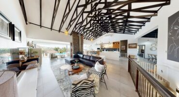 Woodland Hills Estate