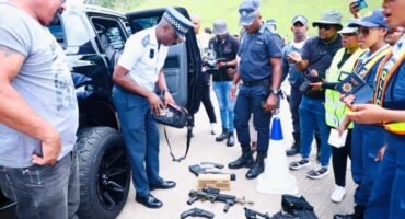 SAPS on the scene after intercepting an alleged arms dealer.