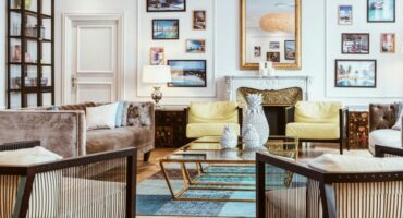 Declutter to sell (or stay)