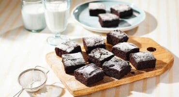 Black bean chocolate brownie squares recipe