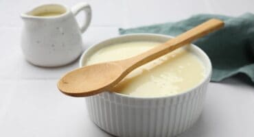 Easy to make pour-over vanilla custard