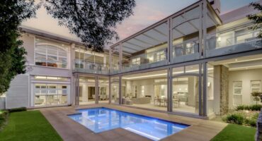 Luxury 5 bedroom home in Inanda, Sandton