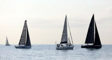 Sail boats on the ocean