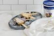 Easy yoghurt and granola breakfast popsicles