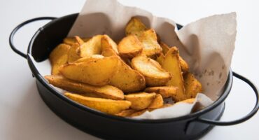 Meat-free Monday: Air fryer nacho cheese wedges