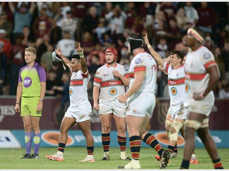 FNB UCT Ikey geared closer to the play-off stages with an easy win over FNB UFS Shimlas at Green Mile.