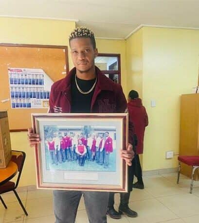 Simangaliso Dlamini saw the need to plough back into his former school and relieve the learners and their parents.